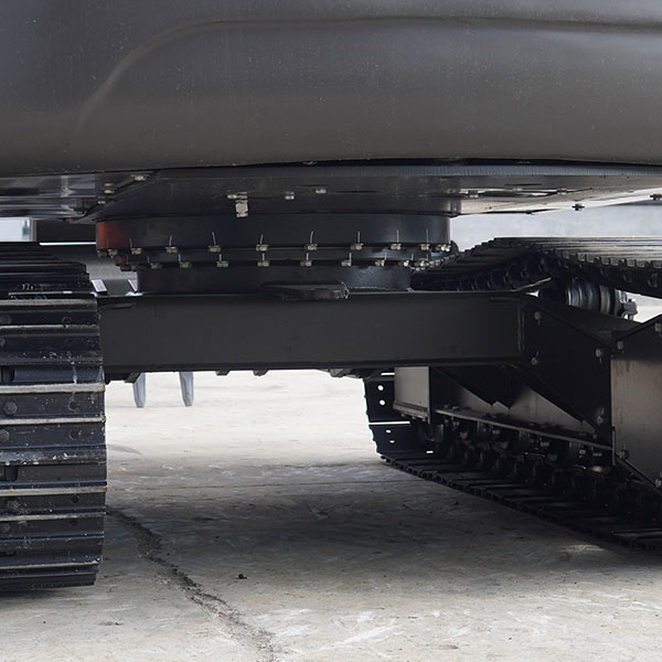 Excavator chassis