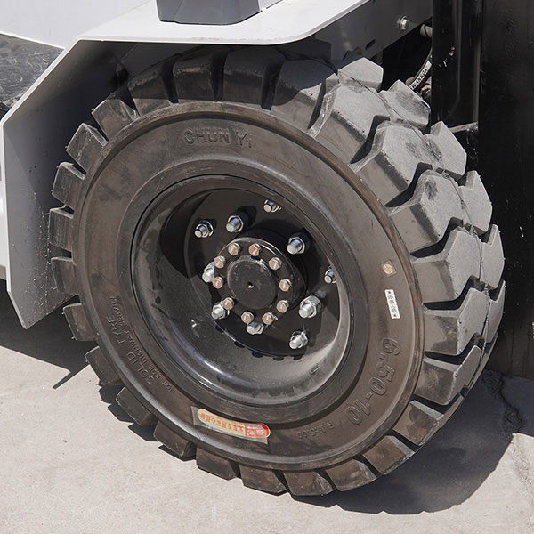Solid tires