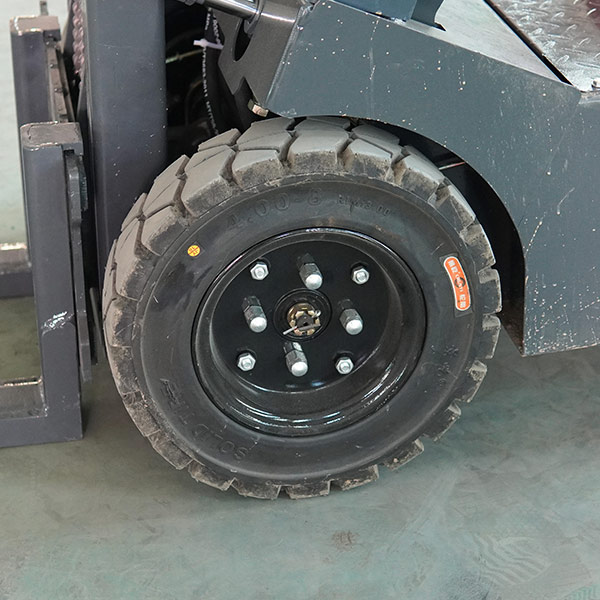 Solid tires